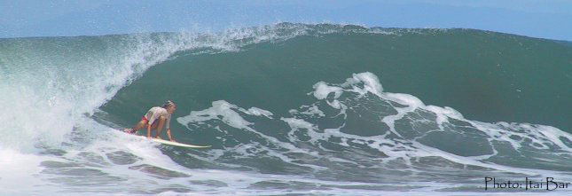 women's surf school villa manager jamie surfing pavones costa rica